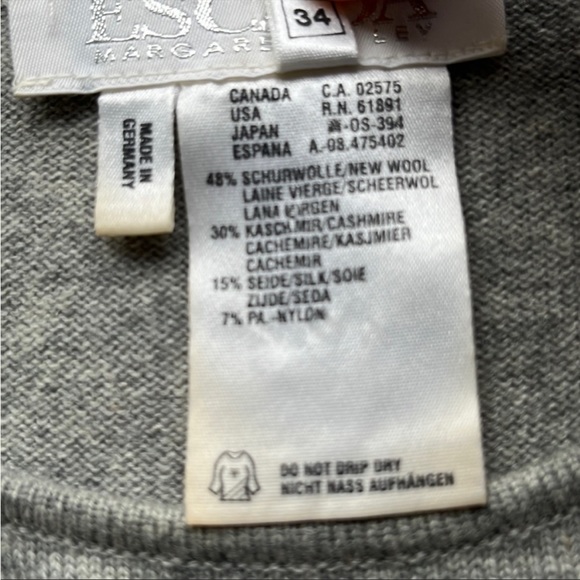 Escada Cashmere Sleeveless Crew Top - Picture 5 of 6